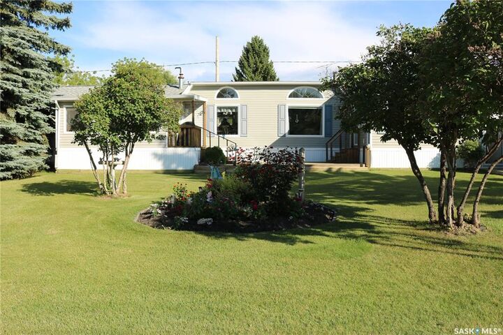 Property Photo:  309 Henderson Street  SK S0A 3L0 