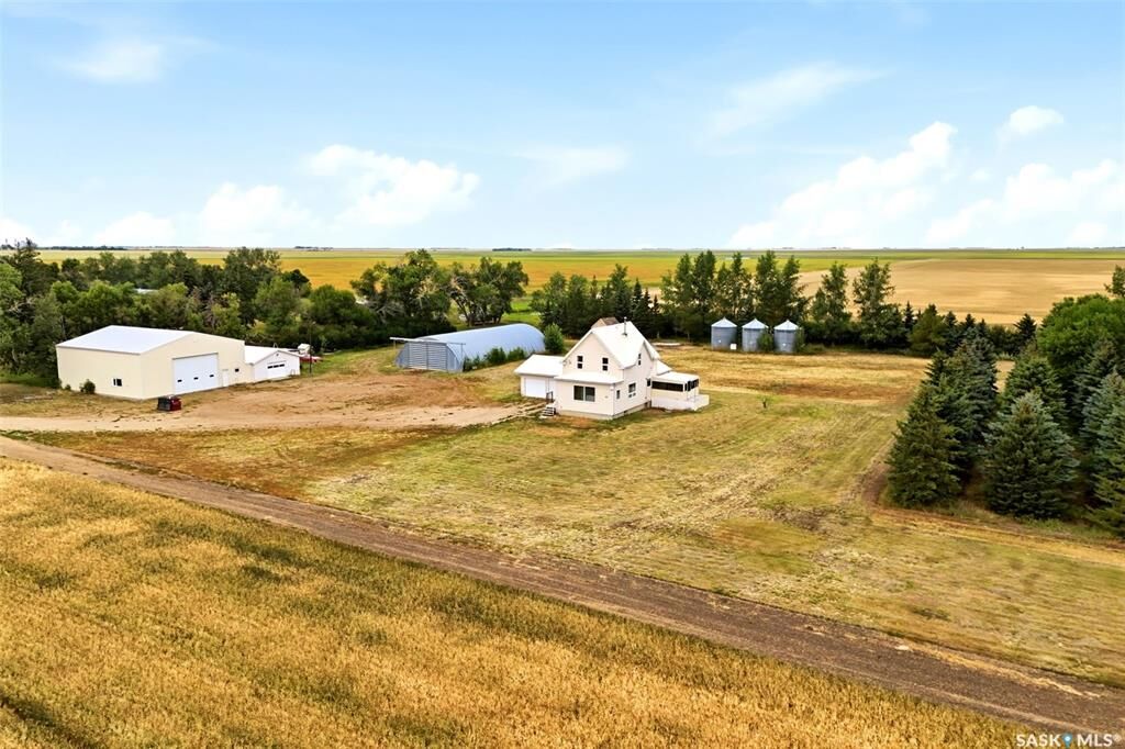 Property Photo: Rural Address SK S0G 3L0