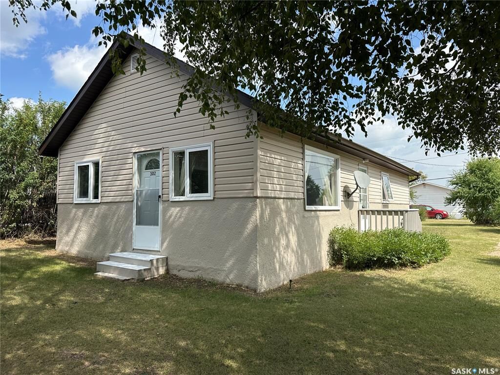 Property Photo:  302 Morken Street  SK S0A 4A0 