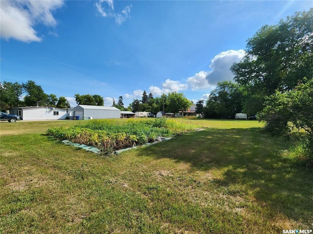 Property Photo:  515 Desmond Street  SK S0G 2B0 