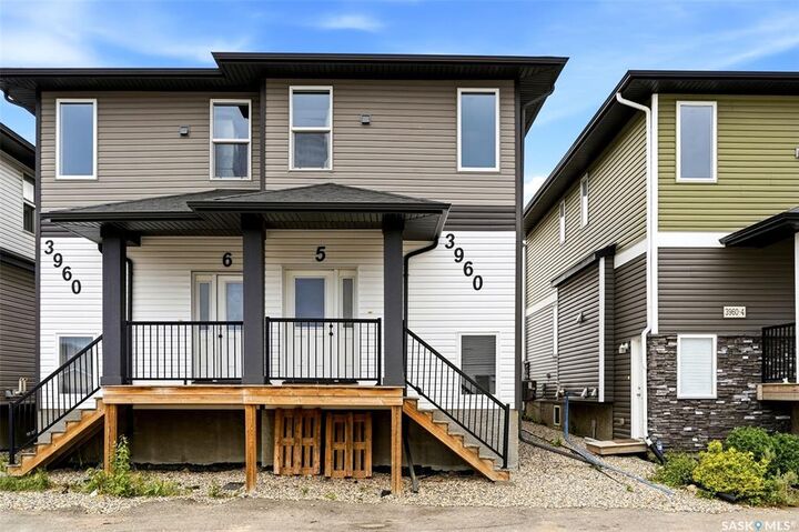 Property Photo: 3960 7th Avenue E 5 SK S4N 7L9