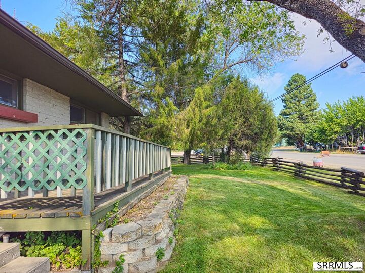 Property Photo: 506 Courthouse Drive ID 83467