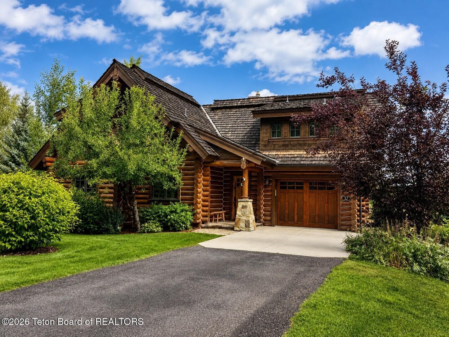Property Photo:  32 Blackfoot Trail  ID 83455 