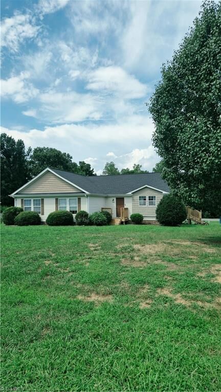Property Photo:  5499 Hitching Post Drive  NC 27249 