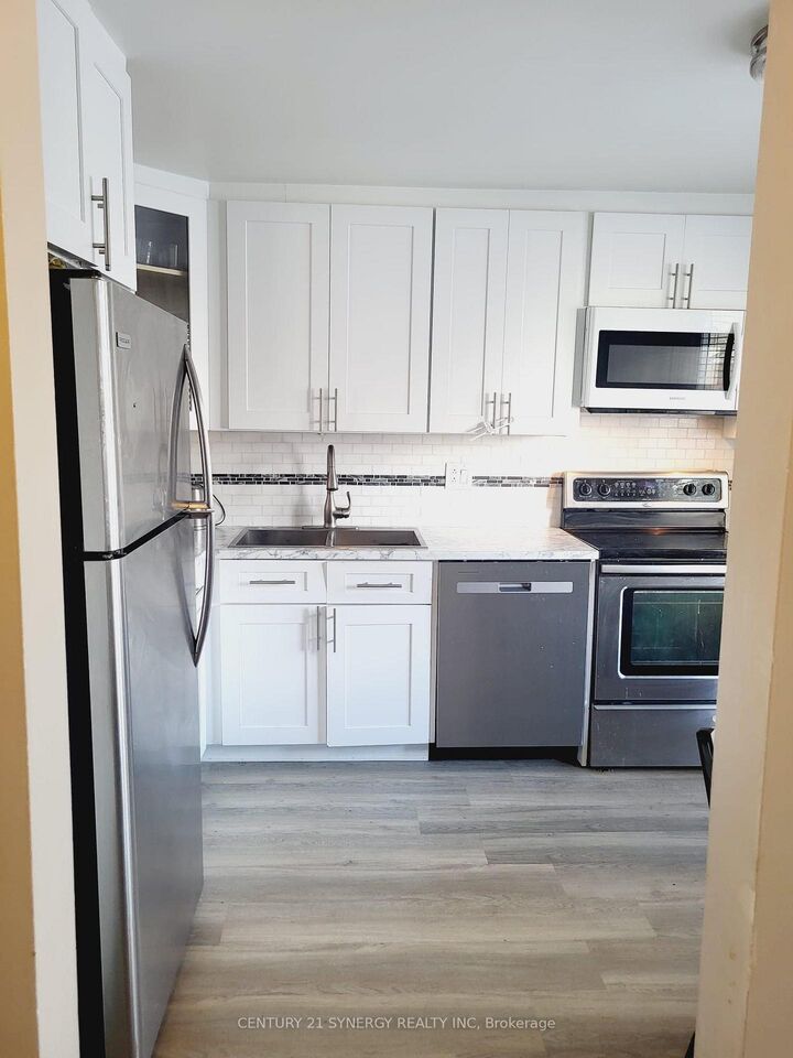 Property Photo:  2307 Stonehenge Crescent  ON K1B 4N7 