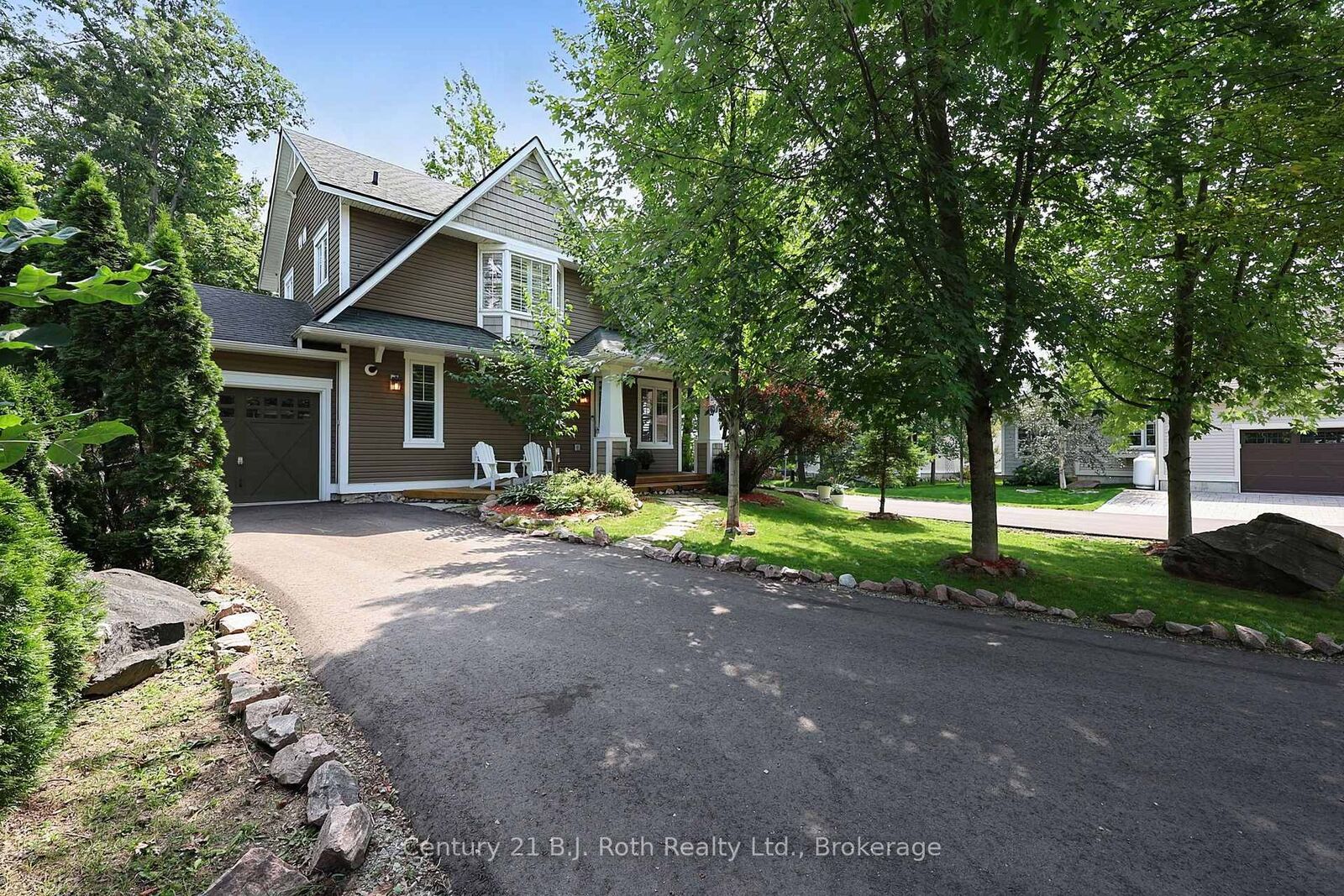 Property Photo:  37 Country Trail  ON L0K 1S0 