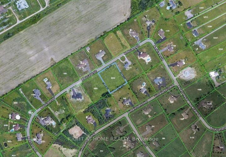 Property Photo:  1095 Black Canary Drive  ON K4M 0A1 