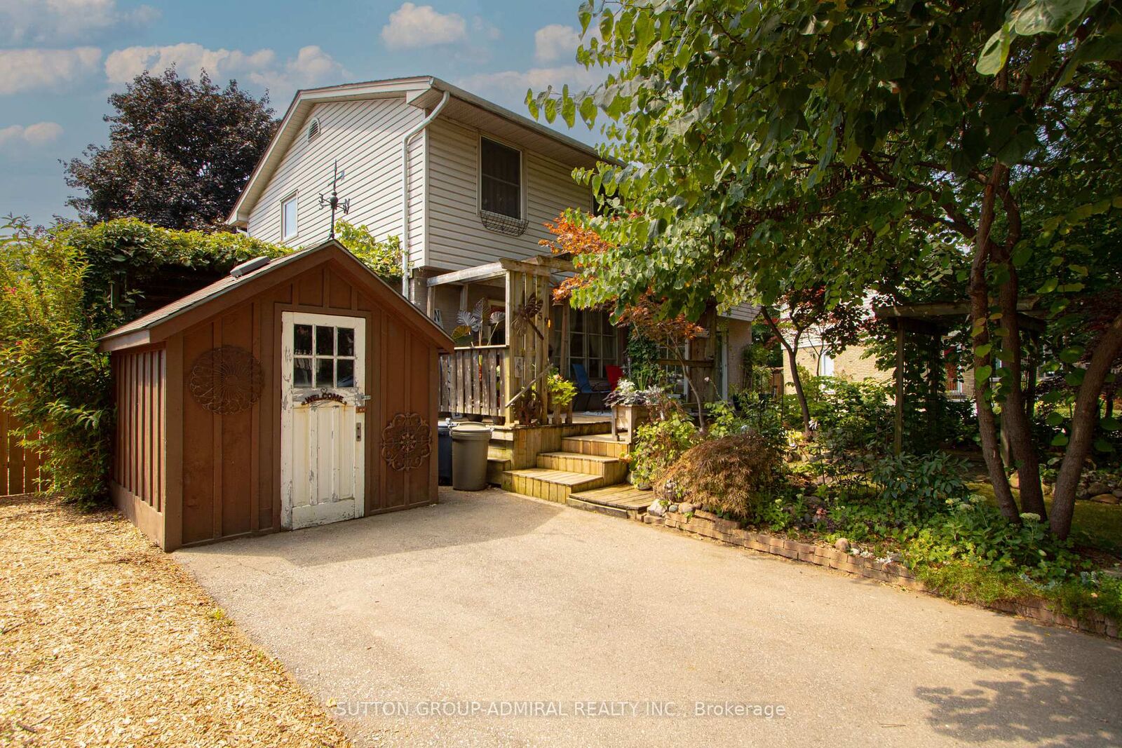 Property Photo: 59 Breckenridge Crescent ON N6E 1H6
