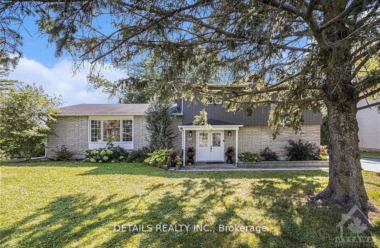 Property Photo: 733 St Isidore Road ON K0A 1M0