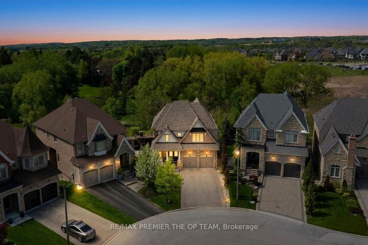 Property Photo: 22 Adelia Place ON L7B 0B4
