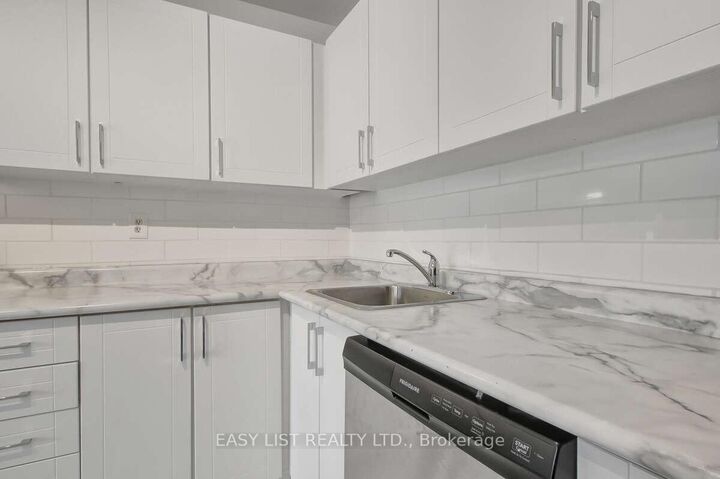 Property Photo: 6530 Glen Erin Drive A ON L5N 3S3