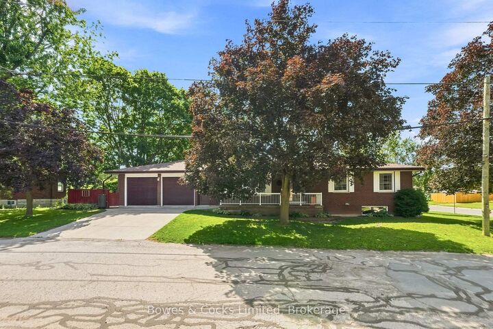 Property Photo: 687 Lundy's Lane ON K9J 4J9