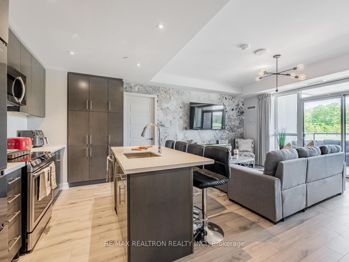Property Photo:  375 Sea Ray Avenue 205  ON L9S 0M3 