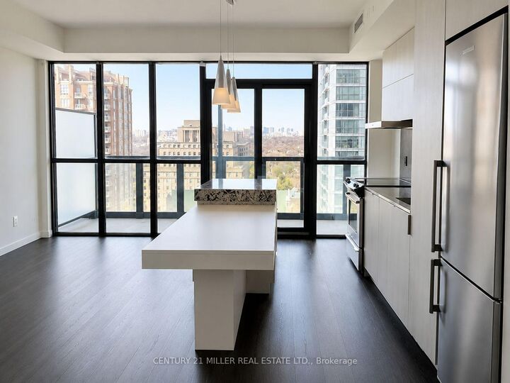 Property Photo:  101 Charles Street E 1509  ON M4Y 0A9 