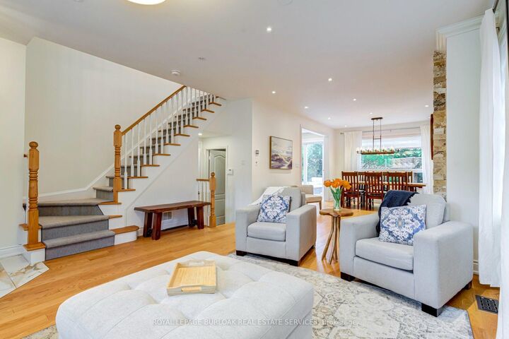 Property Photo: 2342 Lionstone Drive ON L6M 4T4