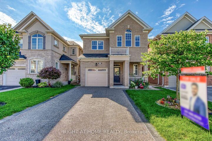 40 Stillwater Crescent — photo 1