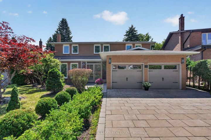 Property Photo: 26 Saddletree Drive ON M2H 3L3