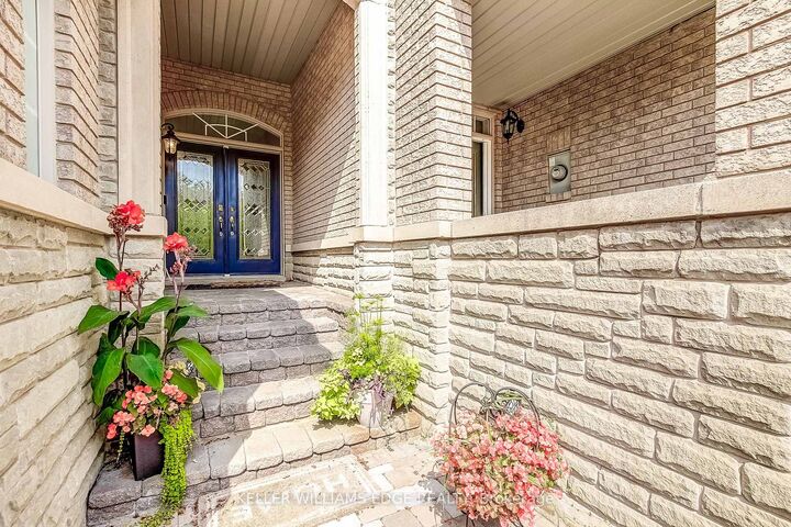 Property Photo: 2307 Woodfield Road ON L6H 6Y7