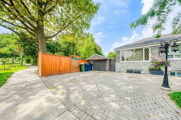 Property Photo: 36 Merryfield Drive Bsmt ON M1P 1J5