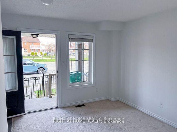 Property Photo:  11 Telegraph Street Main  ON L6Z 0H9 
