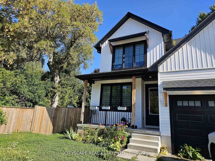 Property Photo: 274 Bell Street ON N5C 2P3