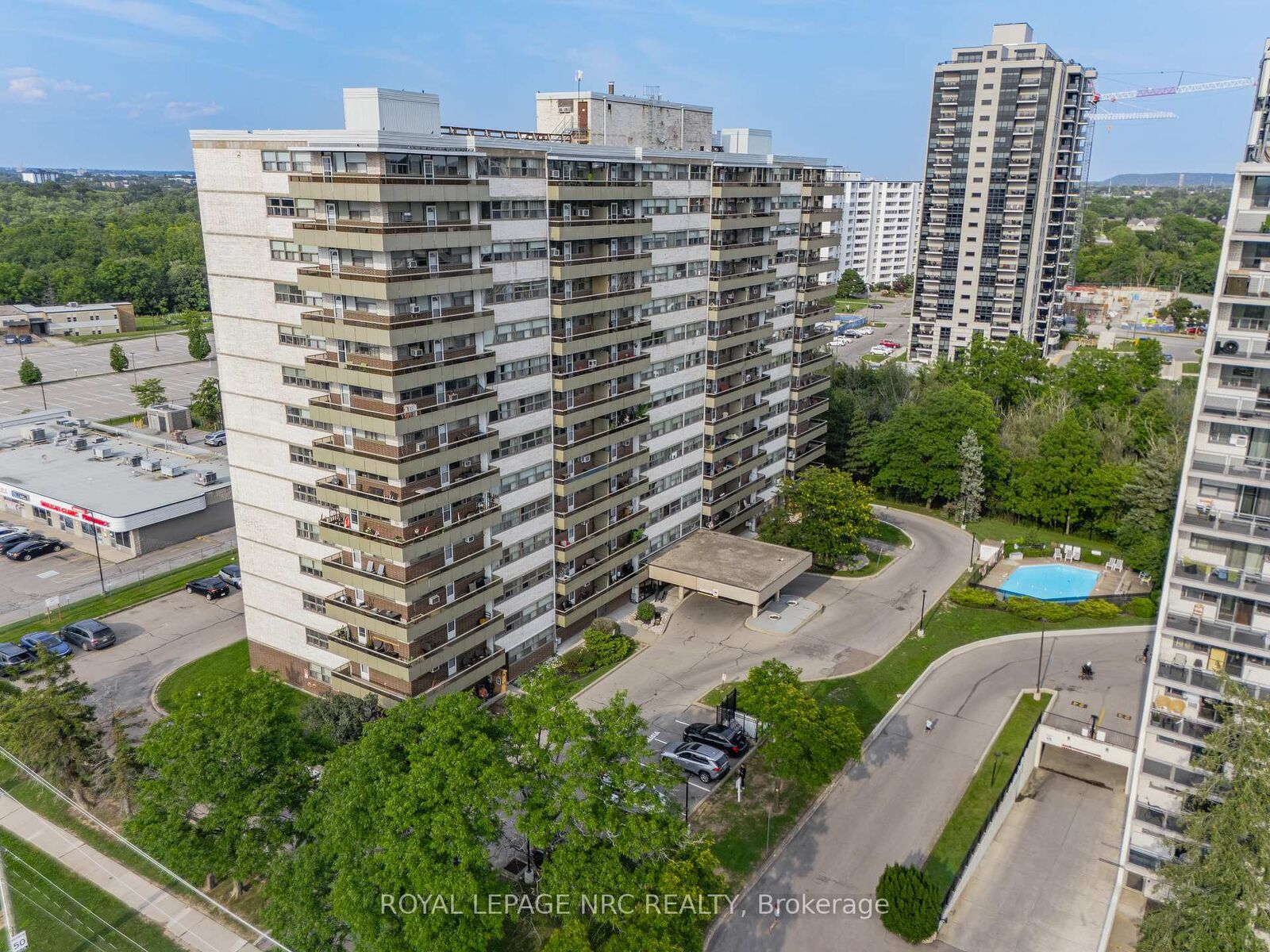 Property Photo: 215 Glenridge Avenue 1510 ON L2T 3J7
