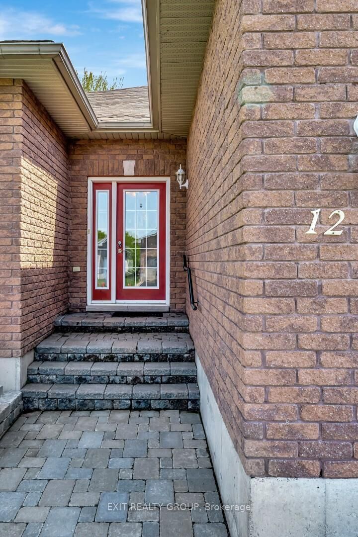 12 Aletha Drive — photo 1
