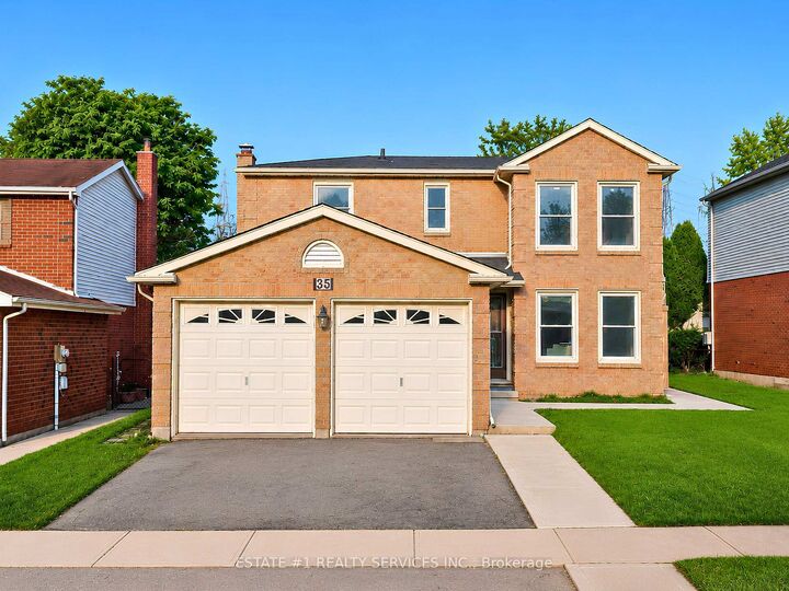 Property Photo: 35 Golden Meadow Drive ON N2N 2L9