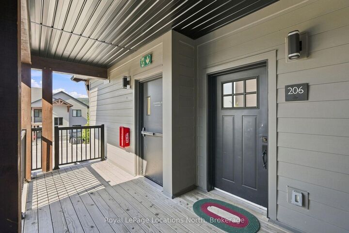 Property Photo: 21 Beckwith Lane 206 ON L9Y 3B6