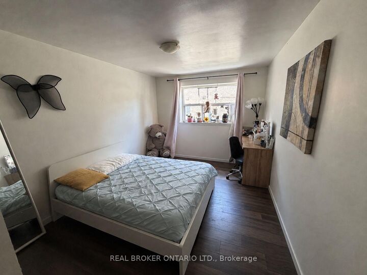 Photo de la propriété:  50 Benson Avenue 105  ON L4C 4E6 