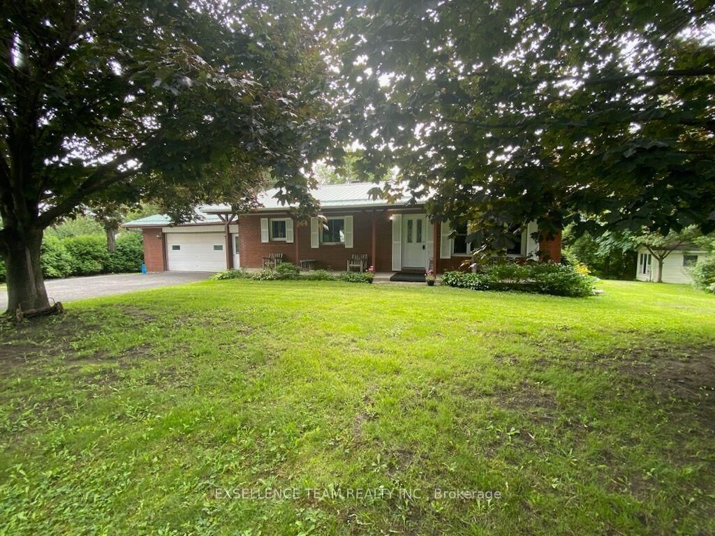 Property Photo:  20596 Conc 5 Concession  ON K0C 1L0 
