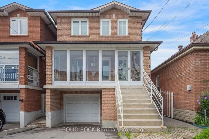 18 Maple Bush Avenue — photo 1