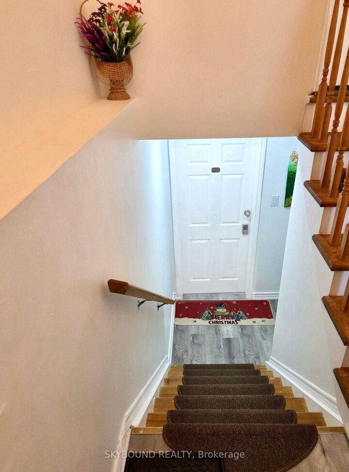 Property Photo: 2586 Foxmeadow Road N Apartment 1, Room #1 ON K9L 1X2