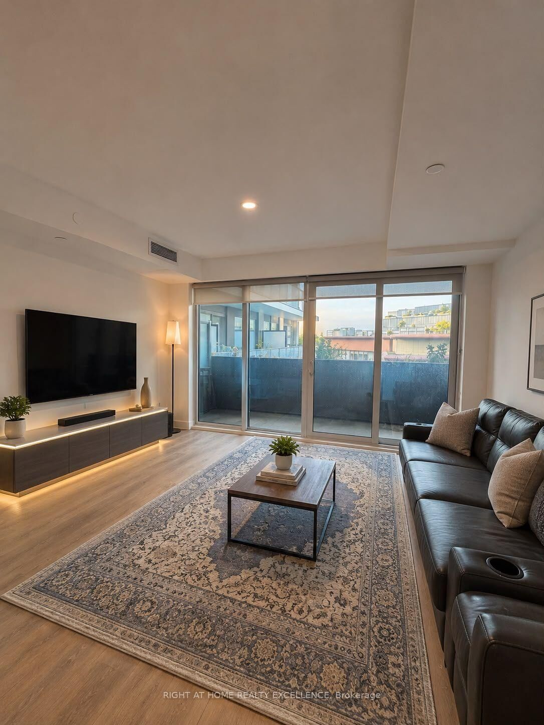 Property Photo:  1100 Sheppard Avenue 535  ON M3K 0E4 