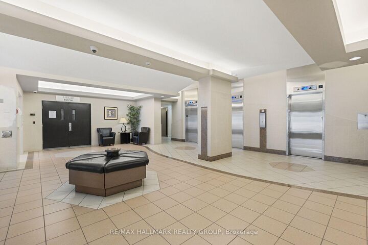 Property Photo:  900 Dynes Road 210  ON K2C 3L6 