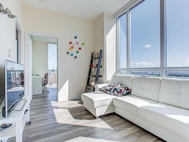 Property Photo:  5180 Yonge Street 2405  ON M2N 5P6 
