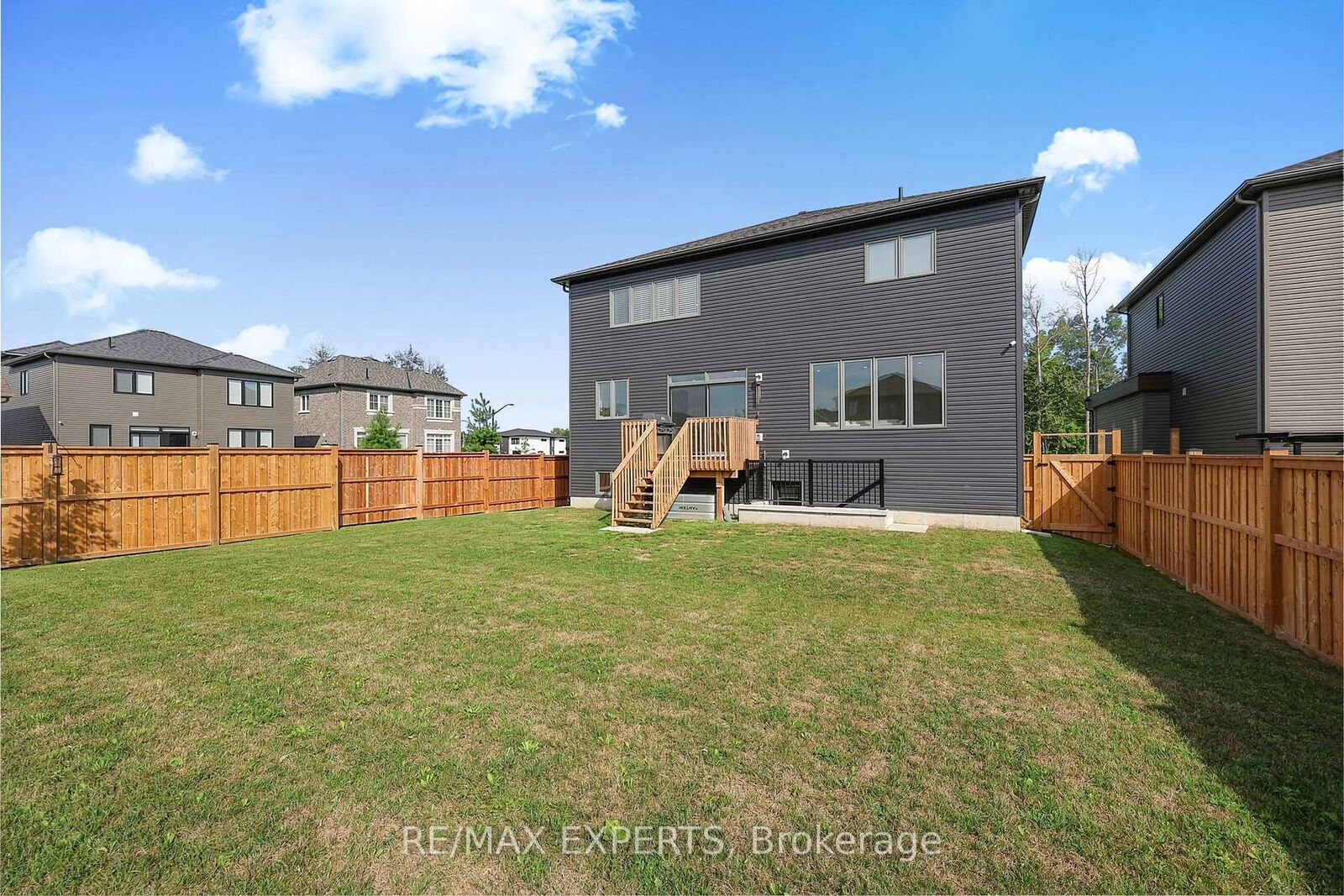 Property Photo: 222 Mapleside Drive ON L9Z 0L4