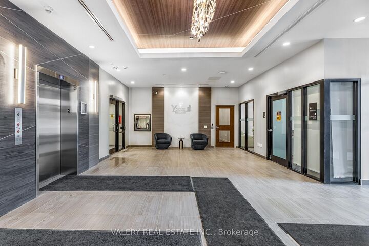 Property Photo:  155 King Street N 1903  ON N2J 0E8 