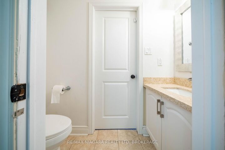 Property Photo: 2 Aitken Circle ON L3R 7K6