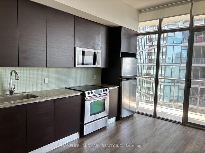 Photo de la propriété: 33 Charles Street E 4210 ON M4Y 0A2
