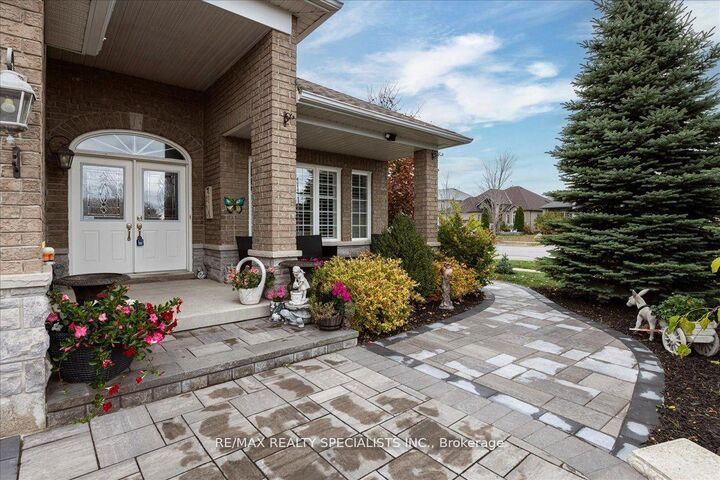 Property Photo: 1165 Mitchell Court ON L9S 5A5