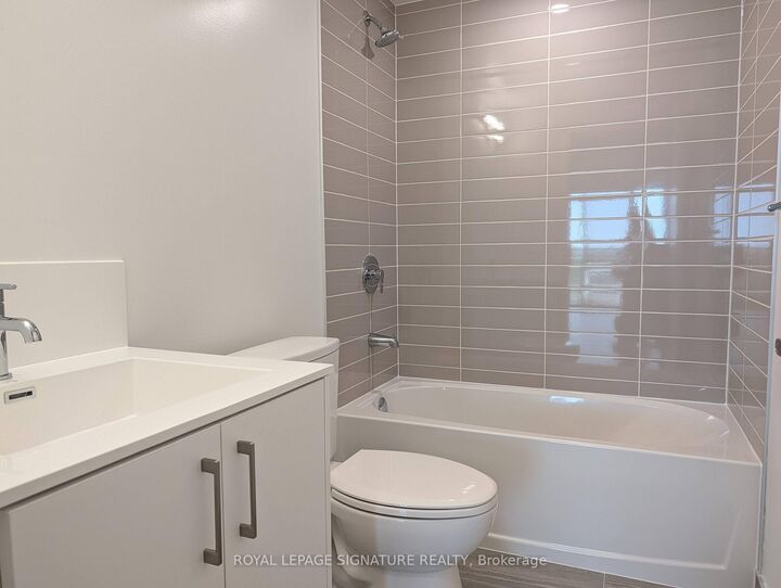 Property Photo:  4010 Eglinton Avenue 1320  ON M9A 4M2 