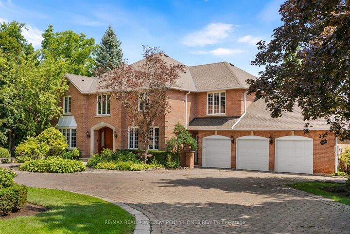 Property Photo: 27 Glenridge Drive ON L6C 1A2