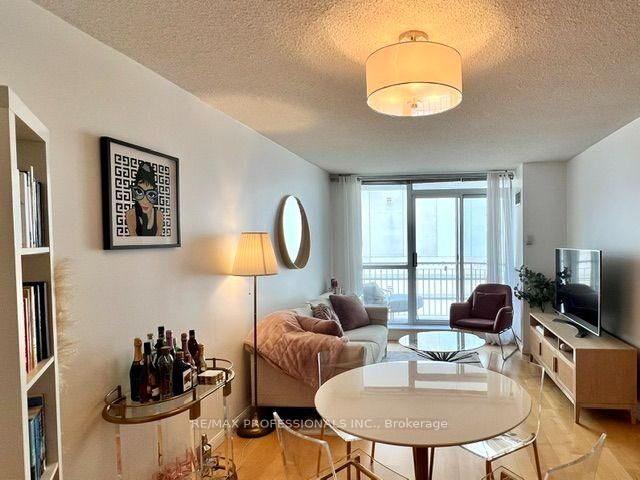 Photo de la propriété:  18 Stafford Street 607  ON M5V 3W4 