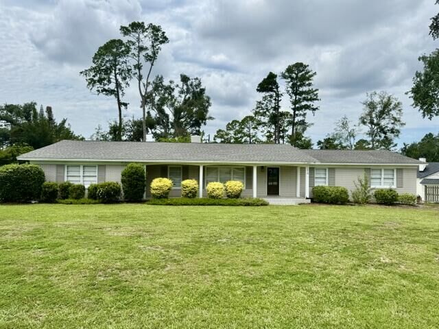 Property Photo:  2418 Briarwood Drive  GA 31602 
