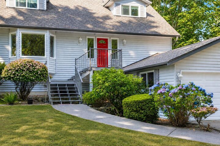 Property Photo:  5060 Del Monte Ave  BC V8Y 1W8 