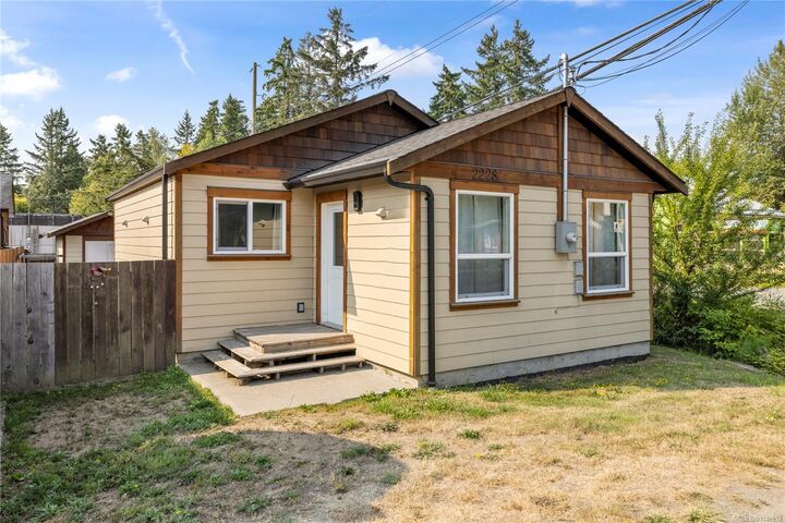 2228 Alberni Hwy — photo 1