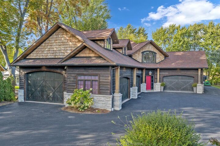 Property Photo: 1506 Heritage Road ON N9Y 3X2