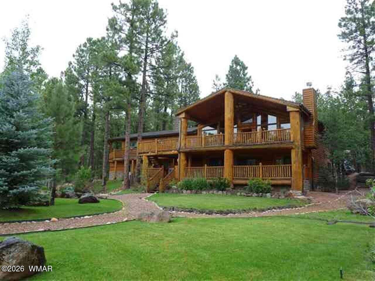 Property Photo:  3185 Red Robin Road  AZ 85935 