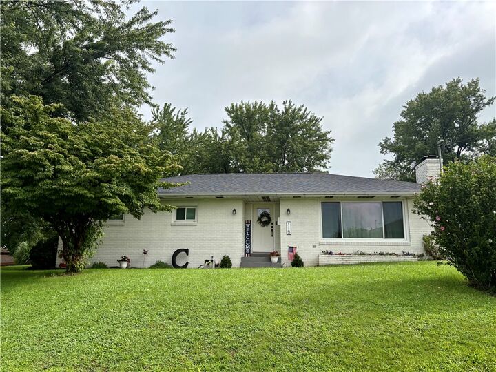 Property Photo: 115 Frisbee Ave PA 15425